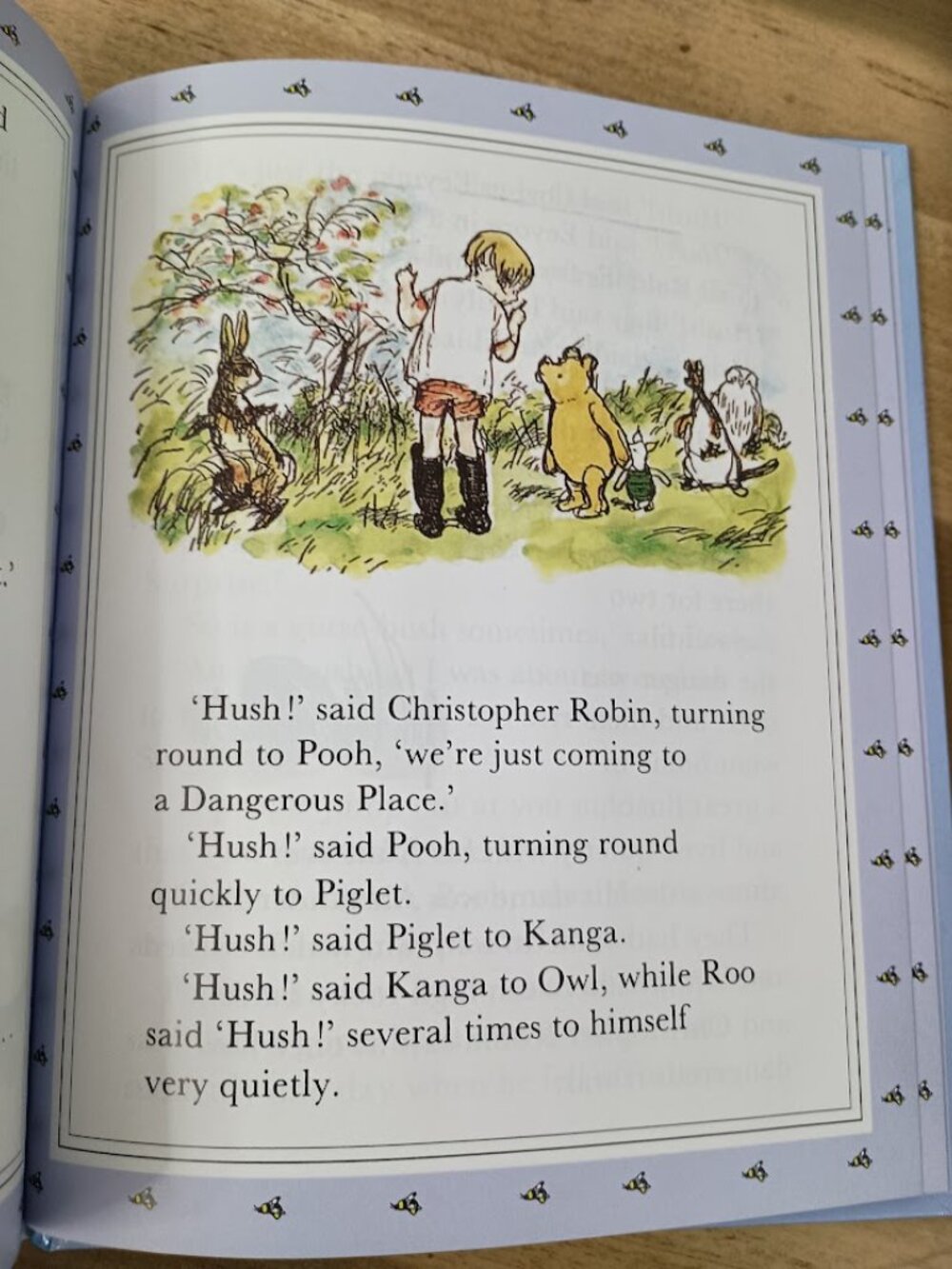 The Winnie-the-Pooh Library 12 Book Box by A.A. Milne - Picture 9 of 10